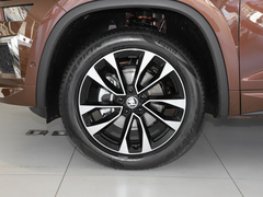 2023款 TSI330 5座两驱奢享版