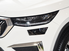 2023款 TSI330 7座两驱奢享版