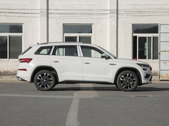 2023款 TSI330 7座两驱奢享版