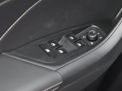 2023款 TSI330 7座两驱奢享版