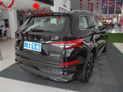 2023款 TSI330 7座两驱奢享版