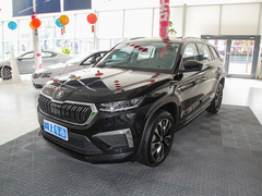 2023款 TSI330 7座两驱奢享版