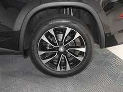 2023款 TSI330 7座两驱奢享版