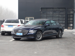 2023款 2.5T 后驱豪华版