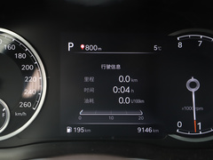 2023款 2.5T 后驱豪华版