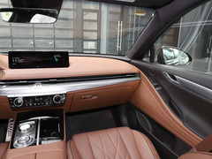 2023款 2.5T 后驱豪华版