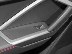 2023款 40 TFSI RS套件燃速型