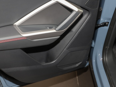 2023款 40 TFSI RS套件燃速型
