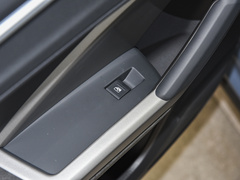 2023款 40 TFSI RS套件燃速型