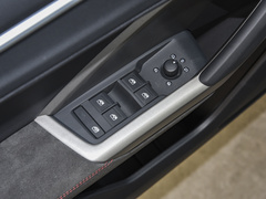 2023款 40 TFSI RS套件燃速型