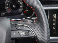 2023款 40 TFSI RS套件燃速型