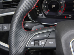2023款 40 TFSI RS套件燃速型