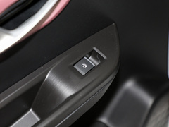 2023¿î ÖÜÄê¿î 301km °×ÓñÀ¼ 45kW