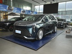 2023款 2.0T 四座私享版
