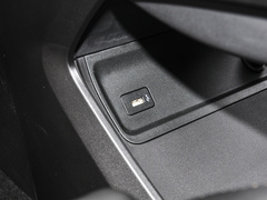 2023款 1.5T DCT卓越型