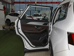 2023款 1.5T 手动别院 5座