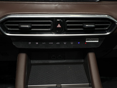 2023款 1.5T 手动别院 5座