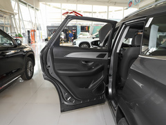 2023款 2.0T DCT城堡 7座