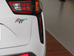 2022款 301km 神兽版 三元锂 30.6kWh