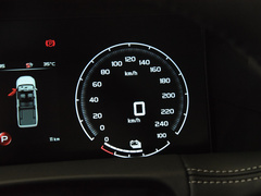 2023款 550km 创客版