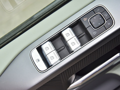 2024款 2.0T 城市猎人版 先锋型