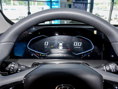 2023款  2.0T手动四驱柴油精英型长箱