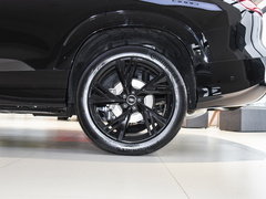 2023款 45 TFSI quattro 黑武士版