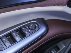 2023款 DM-i 1.5L 121km 精英型