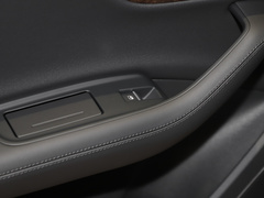 2023款 55 TFSI quattro S line运动型