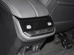 2023款 2.0T 穿越豪华版 7座