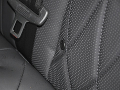 2023款 2.0T 穿越豪华版 7座