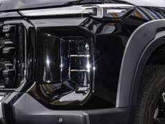 2023款 2.0T 穿越旗舰版 7座