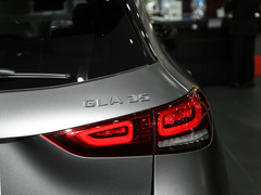 2023款 AMG GLA 35 4MATIC