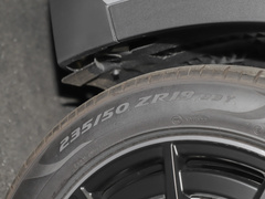2023款 AMG GLA 35 4MATIC