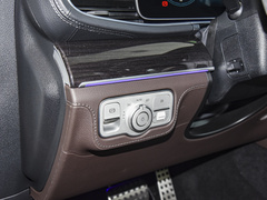 2023款 GLS 450 4MATIC 时尚型