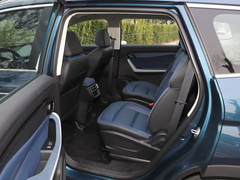 2023款 470km 引领版 电池租赁