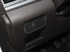 2022款 1.6L 标轴创富型 7座
