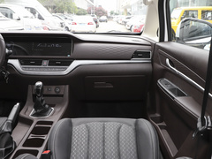 2022款 1.6L 标轴创富型 7座