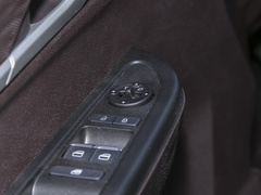 2022款 1.6L 标轴创享型 7座