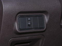 2022款 1.6L 标轴创享型 7座