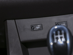 2022款 1.6L 标轴创享型 7座