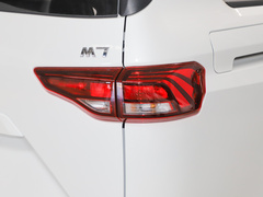 2022款 1.6L 标轴商务型 7座