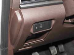 2022款 1.6L 标轴商务型 7座