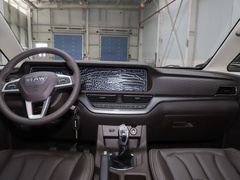 2022款 1.6L 标轴商务型 7座