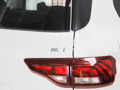 2022款 1.6L 标轴营运版 7座