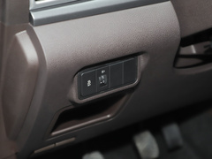 2022款 1.6L 标轴营运版 7座