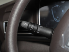 2022款 1.6L 长轴创业版 2座
