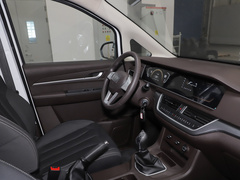 2022款 1.6L 长轴创业版 2座