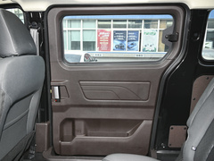 2022款 1.6L 长轴创富型 7座