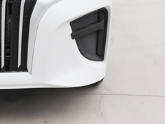 2022款 1.6L 长轴创富型 7座